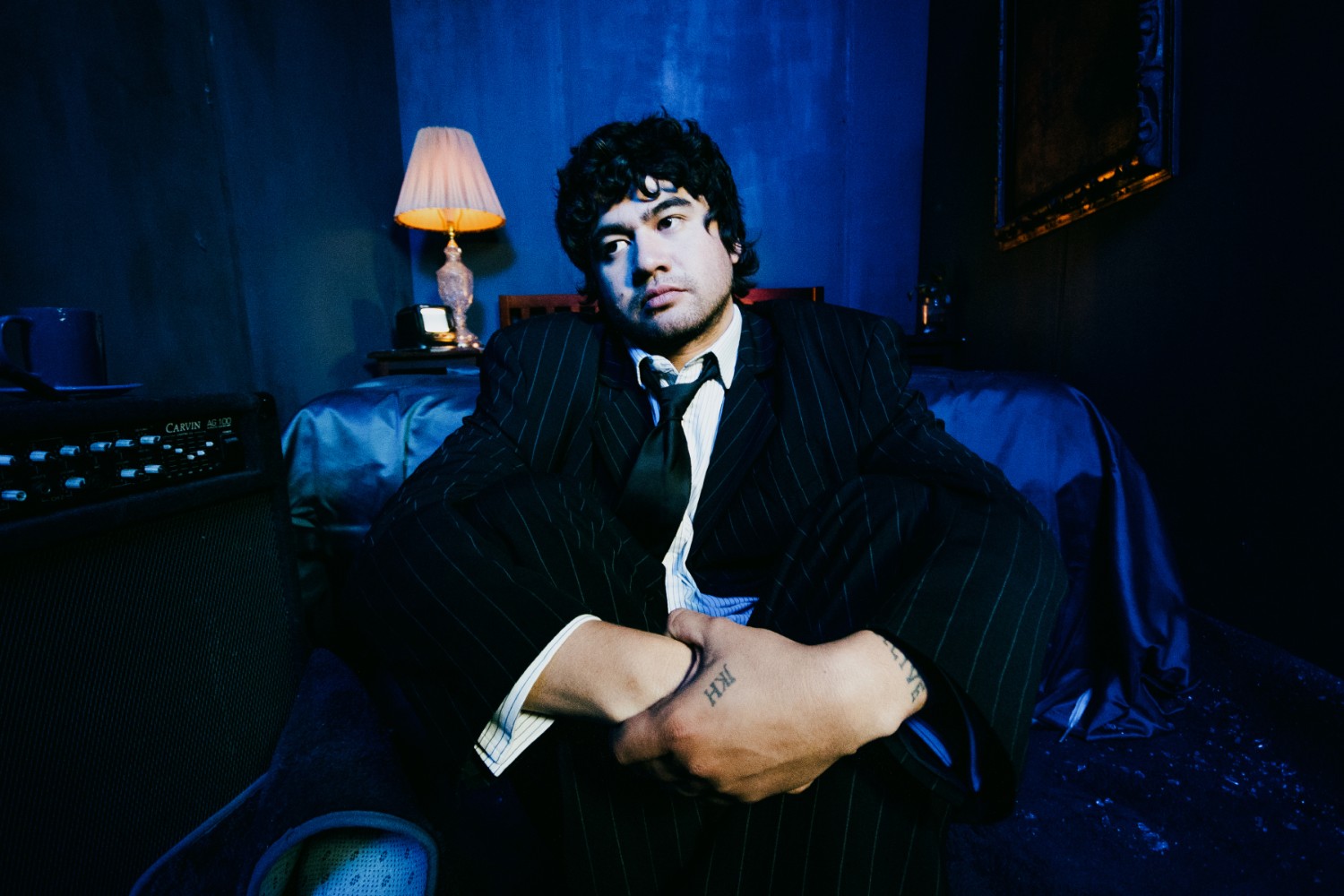 Ο Calum Hood των 5 Seconds of Summer παραδίδεται στη θλίψη στο νέο single «Don’t Forget You Love Me»