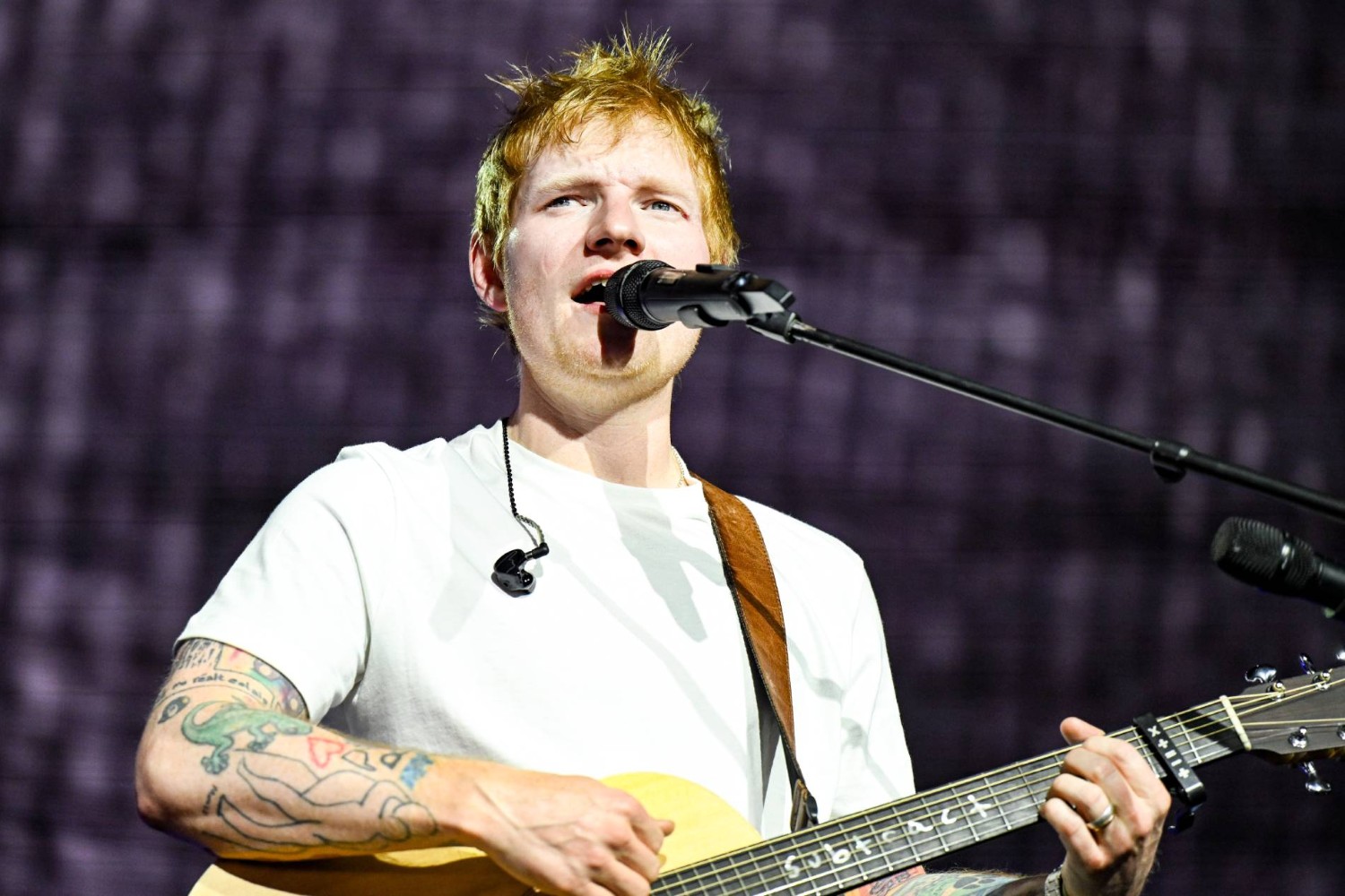 Ο Ed Sheeran κάνει «διάλειμμα» από τη μουσική για να αφοσιωθεί στην οικογένειά του: «Θέλω να είμαι πατέρας»