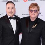 Elton John: Το τηλεφώνημα που άλλαξε τη ζωή του και τον έφερε κοντά στον σύζυγό του David Furnish