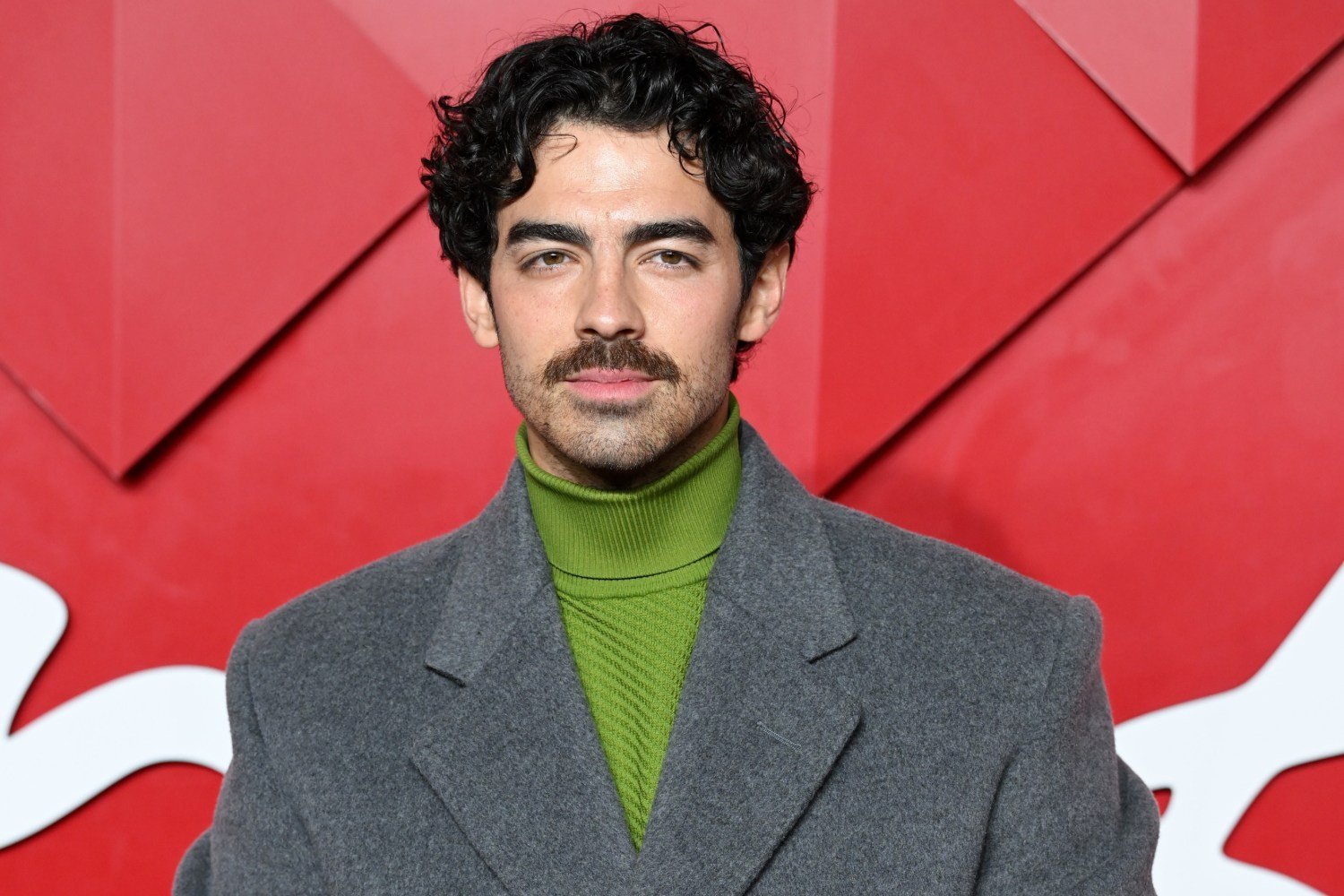 Joe Jonas: Έκανε ψυχοθεραπεία μετά τις απογοητευτικές πωλήσεις του πρώτου σόλο άλμπουμ του