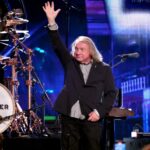 Ο Lou Gramm «άφησε πίσω» τα προβλήματα με τους Foreigner μετά το Rock and Roll Hall Of Fame