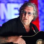 Η νύχτα που ο Steve Jones των Sex Pistols έκλεψε τον μουσικό εξοπλισμό του David Bowie