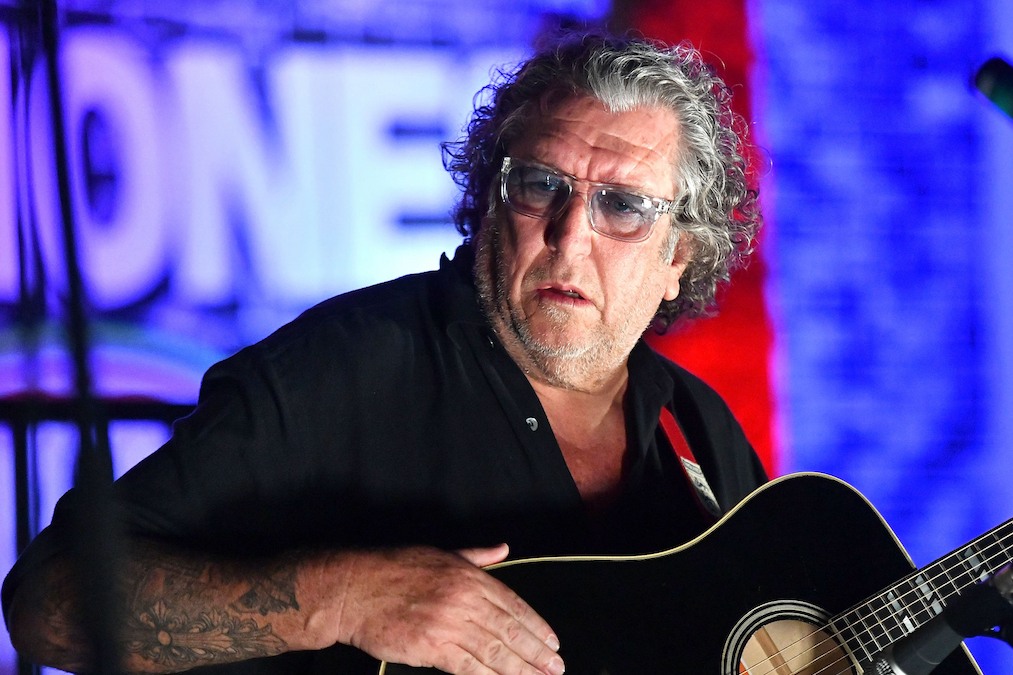 Η νύχτα που ο Steve Jones των Sex Pistols έκλεψε τον μουσικό εξοπλισμό του David Bowie