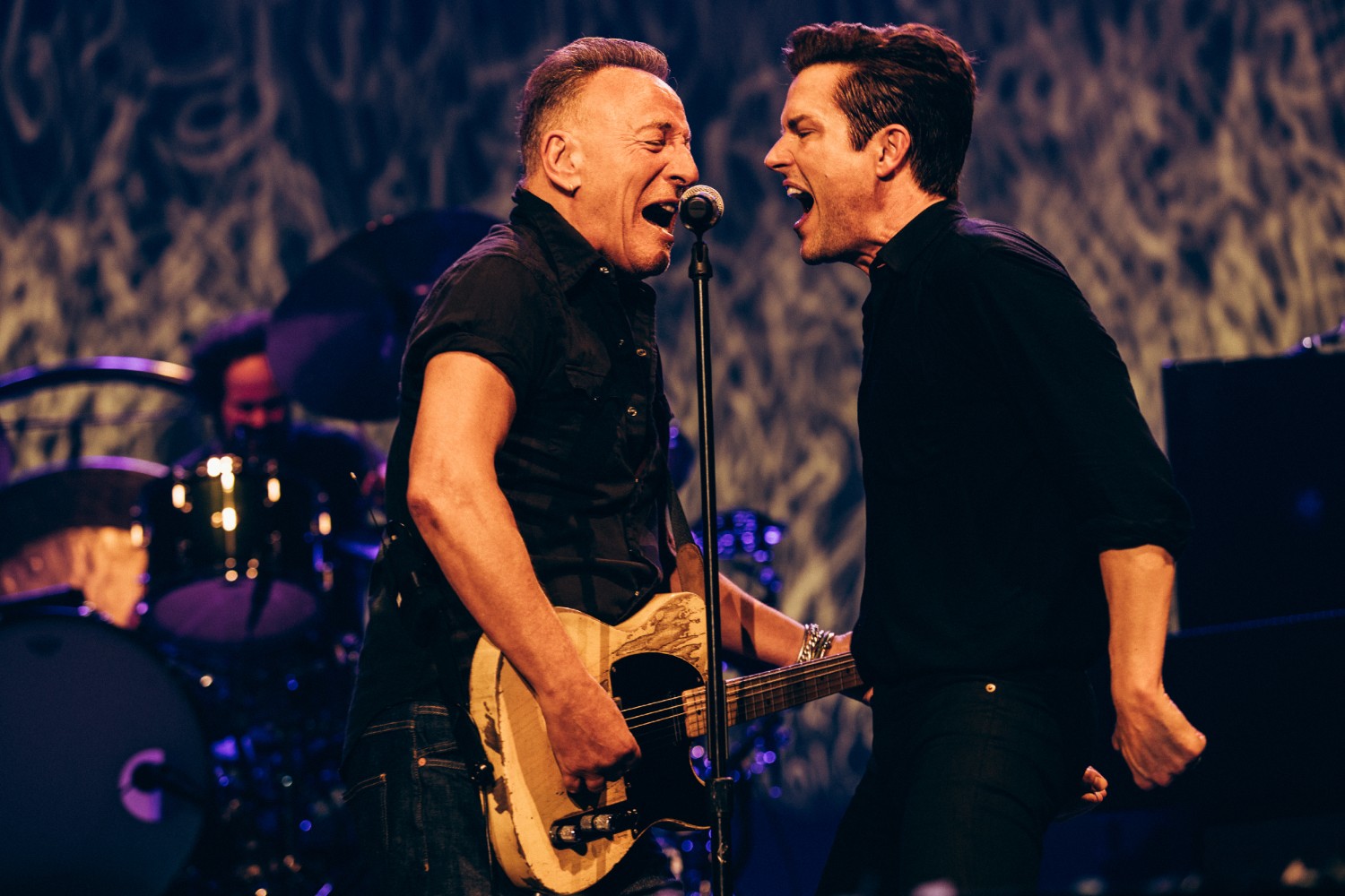 Ο Bruce Springsteen τίμησε τον Brandon Flowers των The Killers: «Έχει μία από τις πιο όμορφες φωνές στο rock and roll»