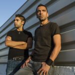 «Πολύχρωμα Μπαλόνια»: Κίτρινα Ποδήλατα και Γιάννης Κότσιρας ανεβάζουν τα όνειρα στον ουρανό