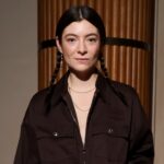 Η Lorde εξομολογείται τη μάχη με το σώμα της: «Σκεφτόμουν να μην τρώω – Ένιωθα ότι δεν άξιζα κάθε μπουκιά»