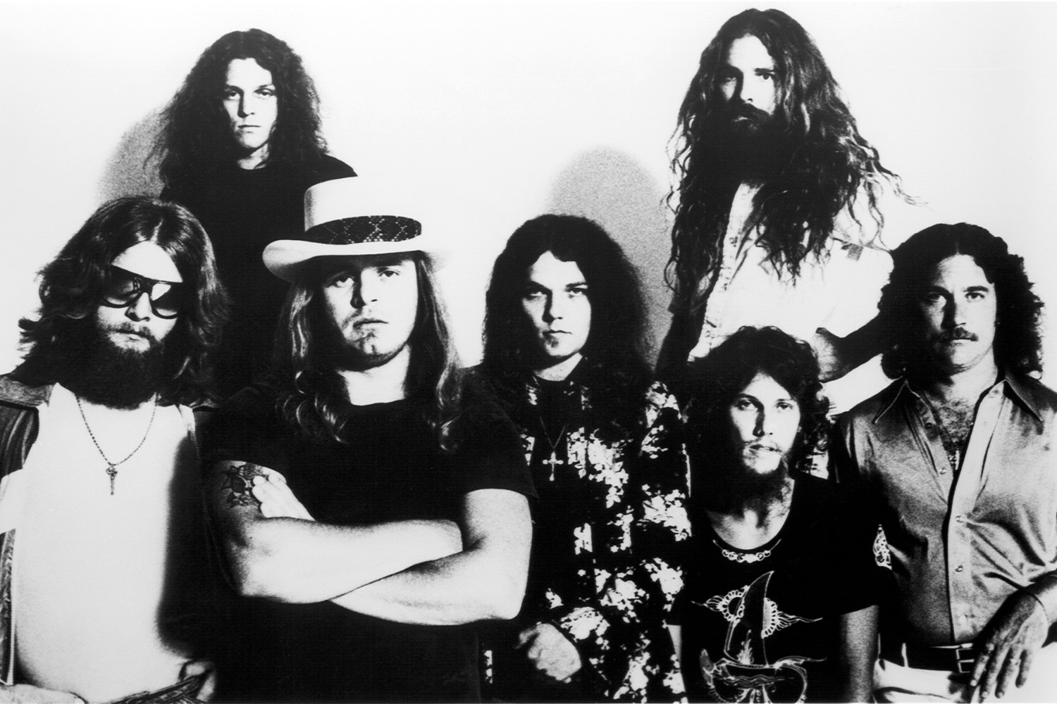 Lynyrd Skynyrd: Βιογραφική ταινία, βιβλίο και 30 ακυκλοφόρητα τραγούδια – Η «τελευταία συμμορία» του Νότου αρνείται να σιγήσει –