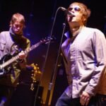 Oasis: Ο Andy Bell επιβεβαιώνει τη συμμετοχή του στην περιοδεία του συγκροτήματος