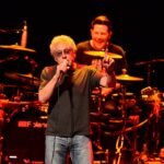 Scott Devours: Ο νέος ντράμερ των The Who μιλά για το «τεράστιο βάρος της ευθύνης»