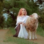 «Χωρίς Ανάσα»: Η Γιάννα Τερζή επιστρέφει με μία δήλωση καλλιτεχνικής αναγέννησης
