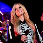 Η Avril Lavigne ανέβασε τη μητέρα της στη σκηνή – Το συγκινητικό ευχαριστώ για την ενθάρρυνση και τις θυσίες