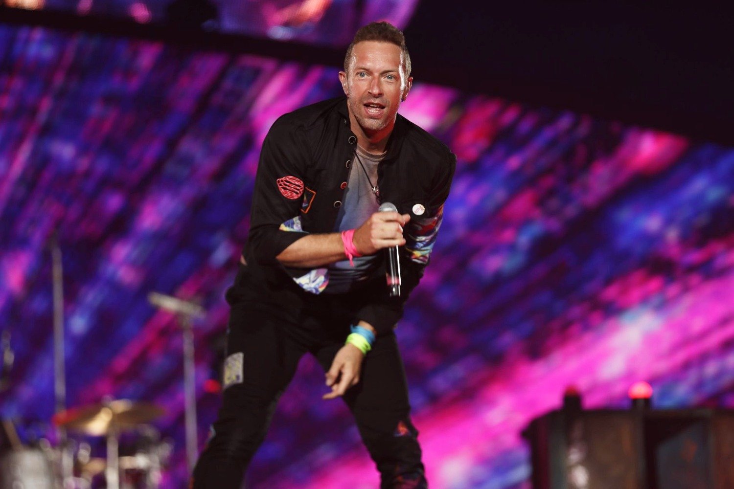 Coldplay: Η Kristin Cabot σπάει τη σιωπή της για το viral σκάνδαλο της «Kiss Cam»