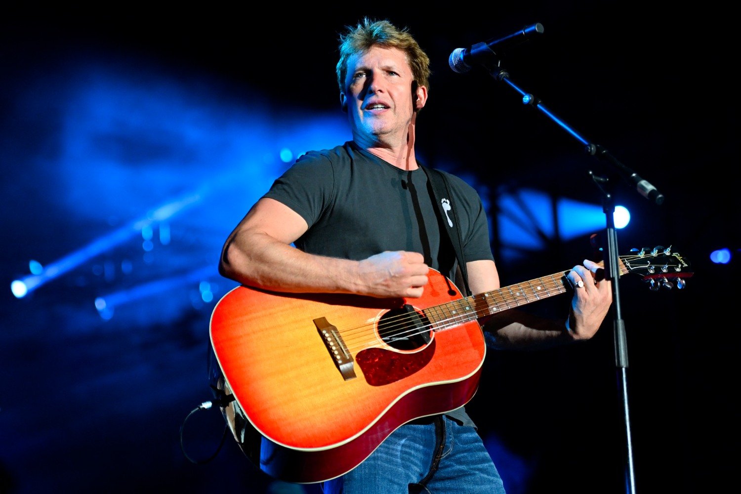 James Blunt: Ο σπαρακτικός λόγος που πρότεινε στην Carrie Fisher να γίνει νονά του παιδιού του