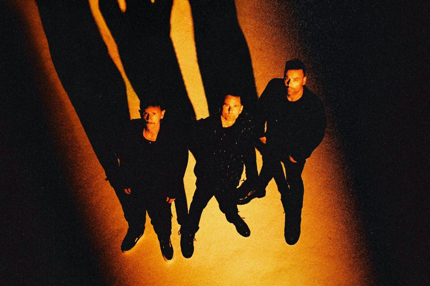Οι Muse κατακτούν την κορυφή του Ηνωμένου Βασιλείου με το νέο άλμπουμ «The Wow! Signal» Οι Muse κατακτούν την κορυφή του Ηνωμένου Βασιλείου με το νέο άλμπουμ «The Wow! Signal»