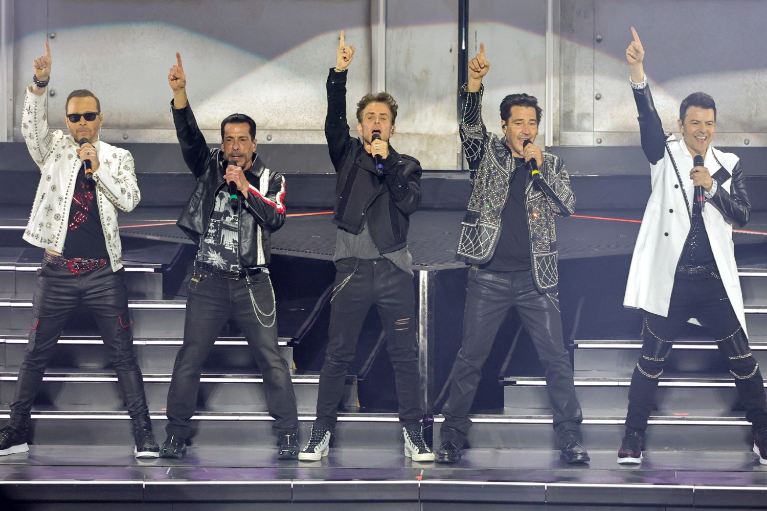 New Kids On The Block: Η αλήθεια για τον «ανταγωνισμό» με τους Backstreet Boys