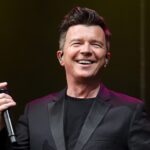 Rick Astley: Το «Never Gonna Give You Up» ξεπερνά το 1 δισεκατομμύριο streams στο Spotify