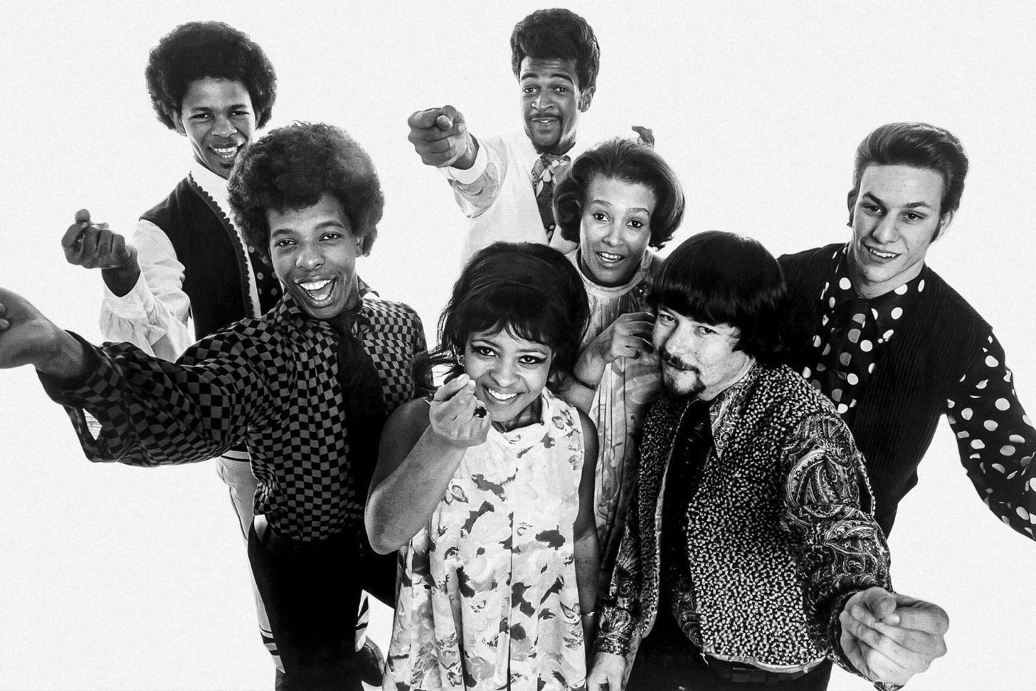 Οι Sly & The Family Stone όπως δεν τους έχετε ξανακούσει – Στο φως η παλαιότερη γνωστή ηχογράφησή τους