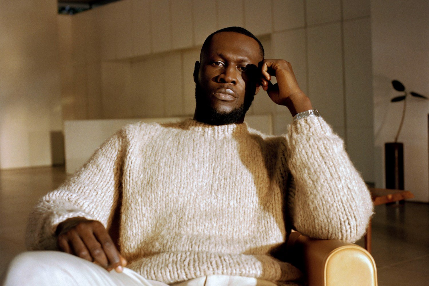 Ο Stormzy θέλει να μετατρέψει την ανάγνωση στην απόλυτη «υπερδύναμη» της γενιάς του