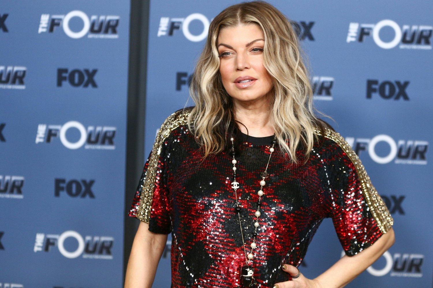 Η Fergie γυρίζει ξανά το video «London Bridge» μετά από 20 χρόνια – Στη σωστή γέφυρα επιτέλους