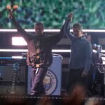 Οι Oasis αποθέωσαν τον Pep Guardiola στη μεγάλη επιστροφή τους στο Μάντσεστερ