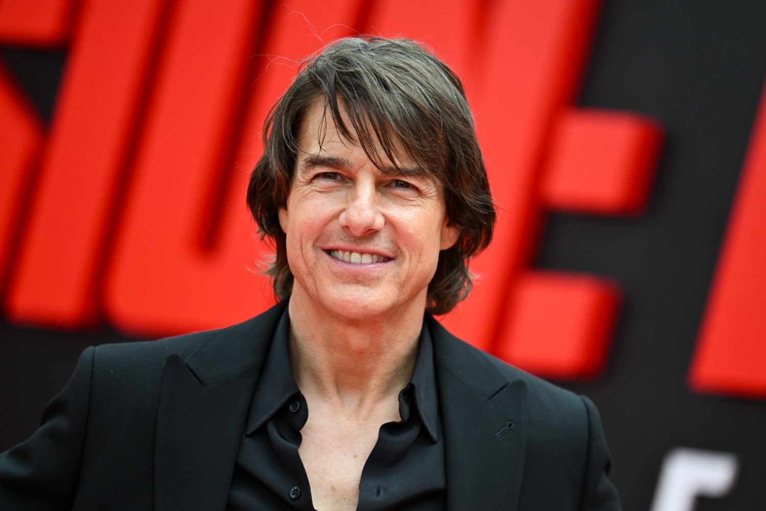 Απτόητος ο Tom Cruise: Στη VIP κερκίδα για τους Oasis, παρά τις προσβολές των Gallagher