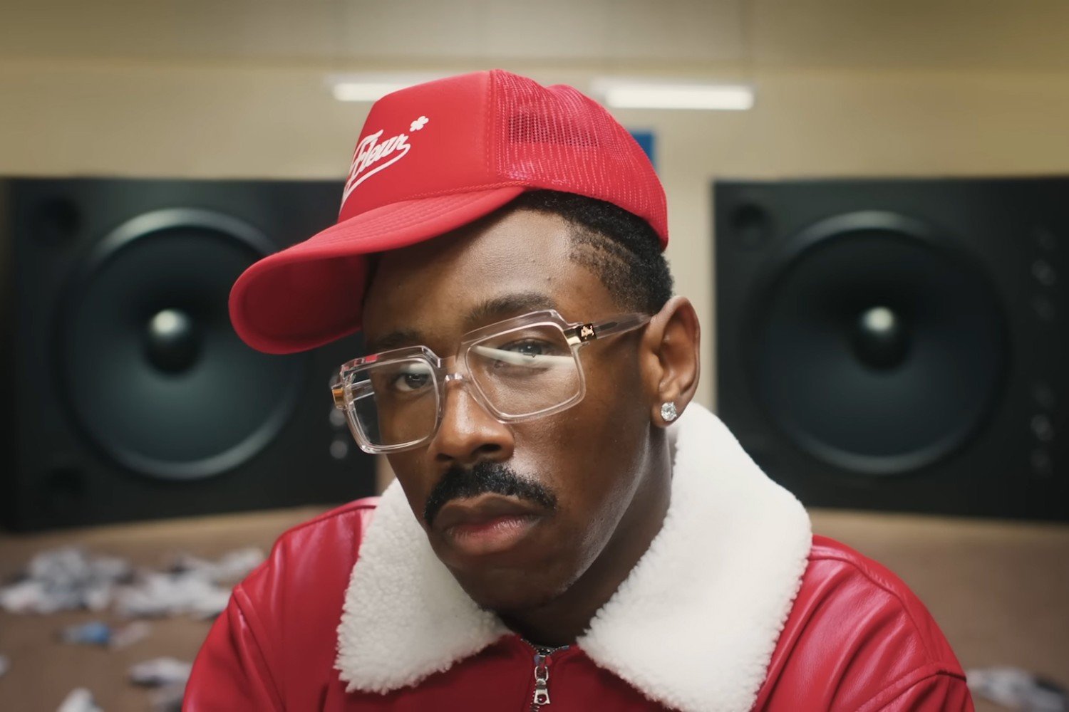 «Don’t Tap The Glass»: Ο Tyler, the Creator αφήνει πίσω τα βαθιά νοήματα για καθαρή ενέργεια «Don’t Tap The Glass»: Ο Tyler, the Creator αφήνει πίσω τα βαθιά νοήματα για καθαρή ενέργεια