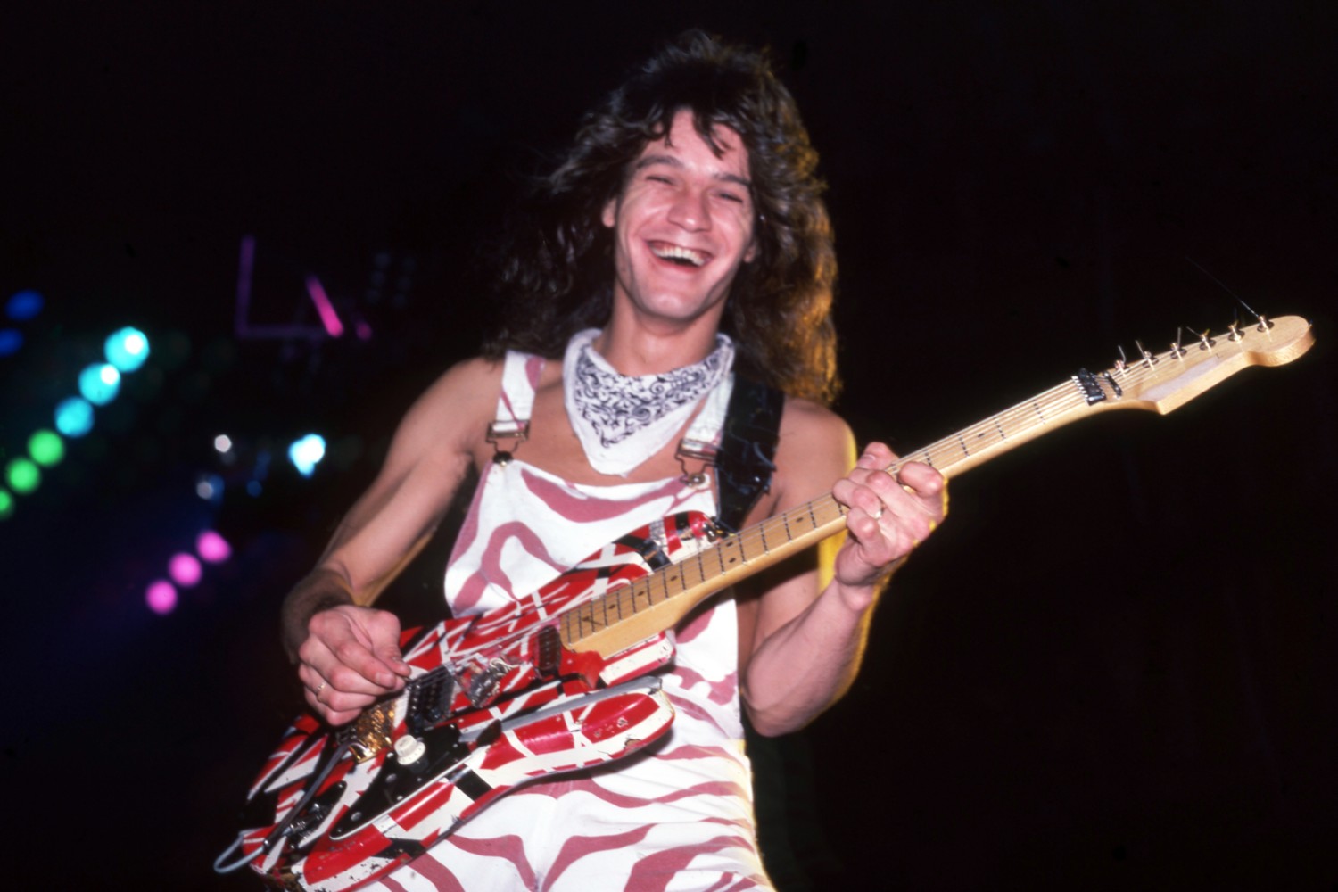 Η εμβληματική κιθάρα του Eddie Van Halen βγαίνει σε δημοπρασία – Ένα μουσικό κειμήλιο με ιστορία 40 ετών