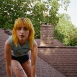 Η Hayley Williams και το νέο συγκρότημά της Power Snatch καθηλώνουν με μία μαγευτική διασκευή του «Perfect Hand»