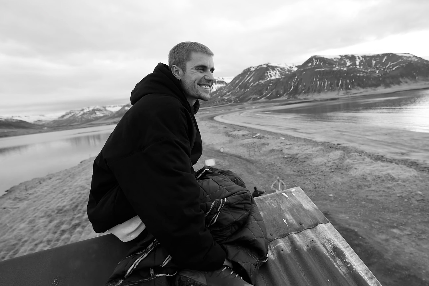 «Speed Demon»: Ο Justin Bieber χτίζει τον δρόμο για το Coachella 2026 με ένα video γεμάτο συμβολισμούς «Speed Demon»: Ο Justin Bieber χτίζει τον δρόμο για το Coachella 2026 με ένα video γεμάτο συμβολισμούς