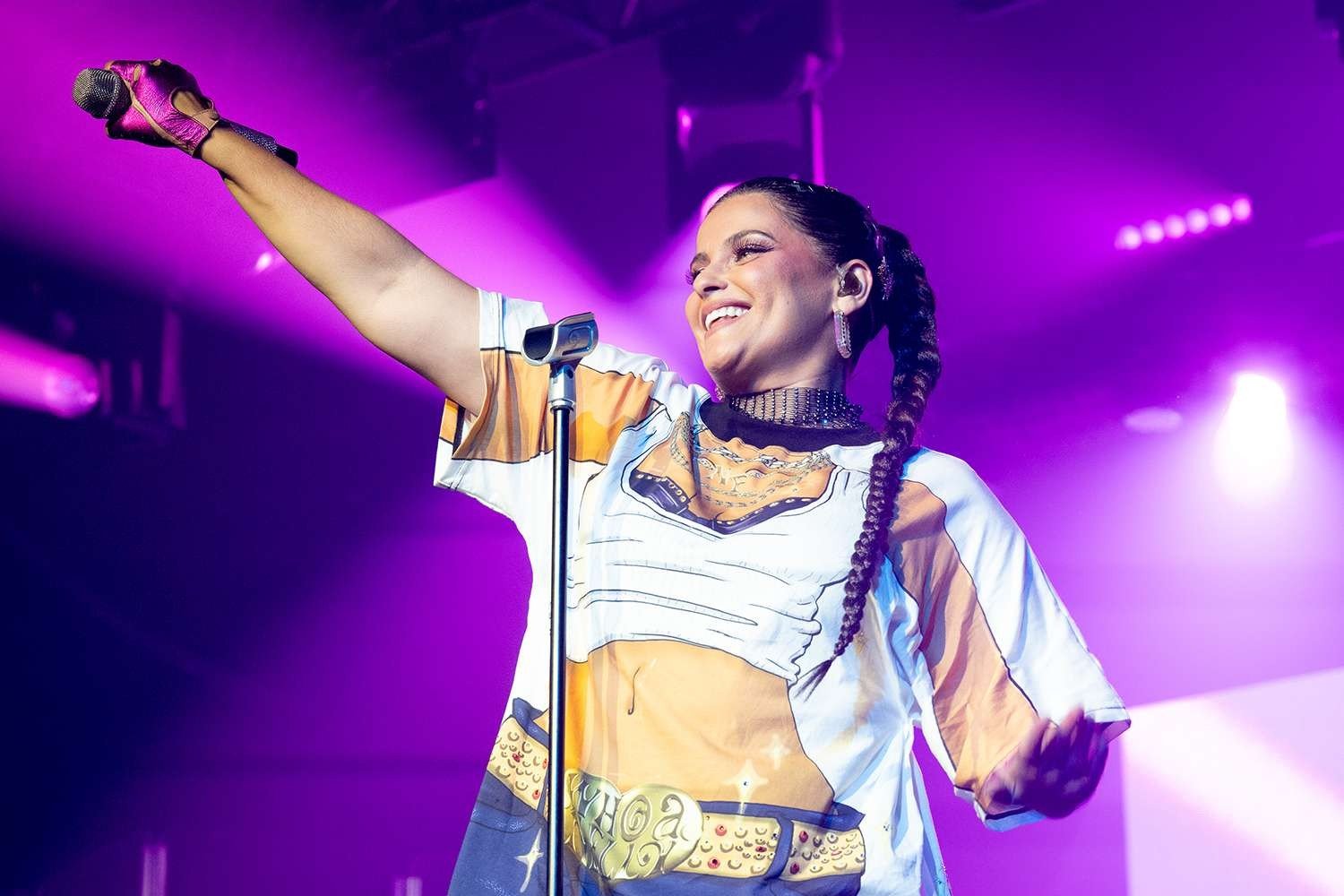 Η Nelly Furtado φοράει την πιο έξυπνη απάντηση στο body shaming