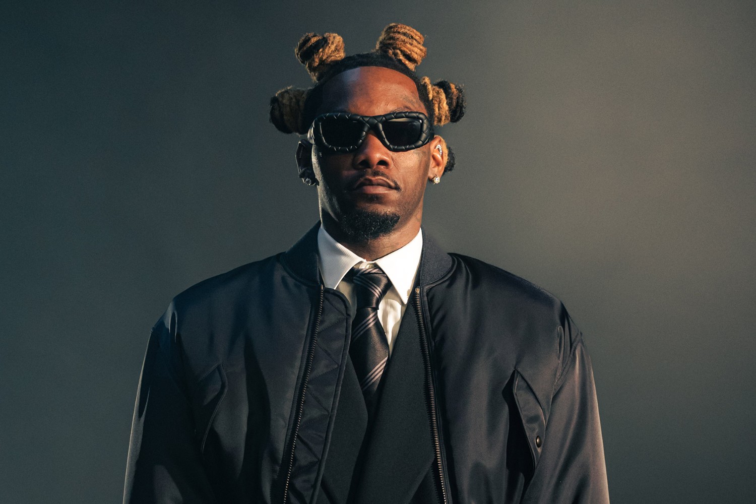 Offset: Καταιγιστικές συνεργασίες και προσωπικές εξομολογήσεις στο νέο άλμπουμ «Kiari»