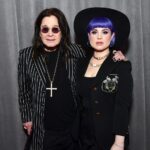 «Νιώθω δυστυχισμένη»: Η Kelly Osbourne σπάει τη σιωπή της για τον θάνατο του Ozzy Osbourne