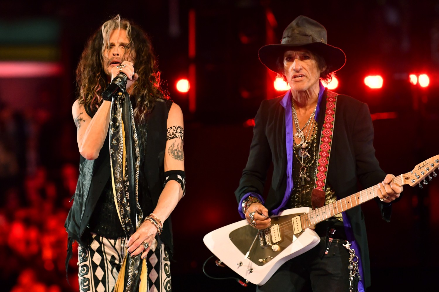 Joe Perry: «Ο Steven Tyler δεν θέλει και δεν μπορεί να περιοδεύσει» – Τέλος εποχής για τους Aerosmith;