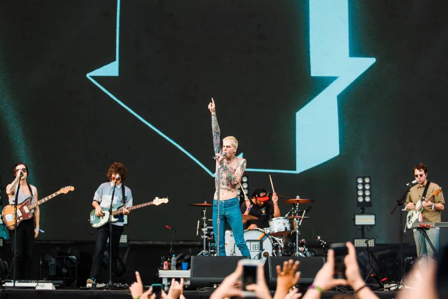 Οι The Neighbourhood επανενώνονται – Το «επόμενο κεφάλαιο» μετά το διάλειμμα και το σκάνδαλο με τον ντράμερ τους