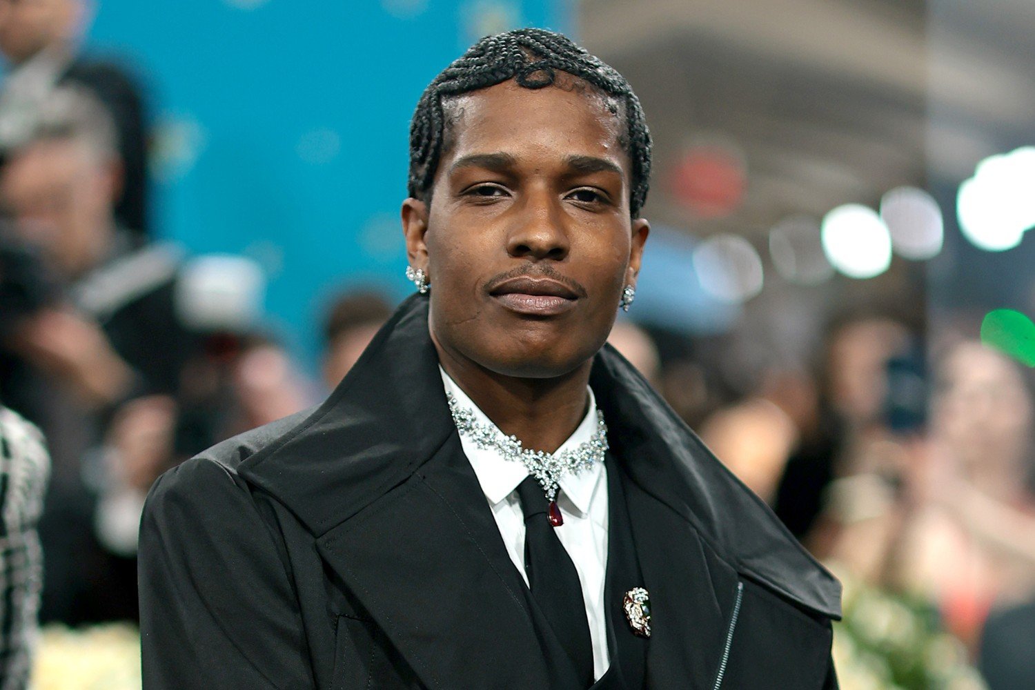 A$AP Rocky: «Ανησυχώ μήπως τα παιδιά μου χαρακτηριστούν nepo babies» – Γιατί δεν θέλει να ζουν σε «γυάλα»