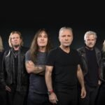 Οι Iron Maiden επιβάλλουν απαγόρευση κινητών τηλεφώνων – Συναυλία χωρίς οθόνες
