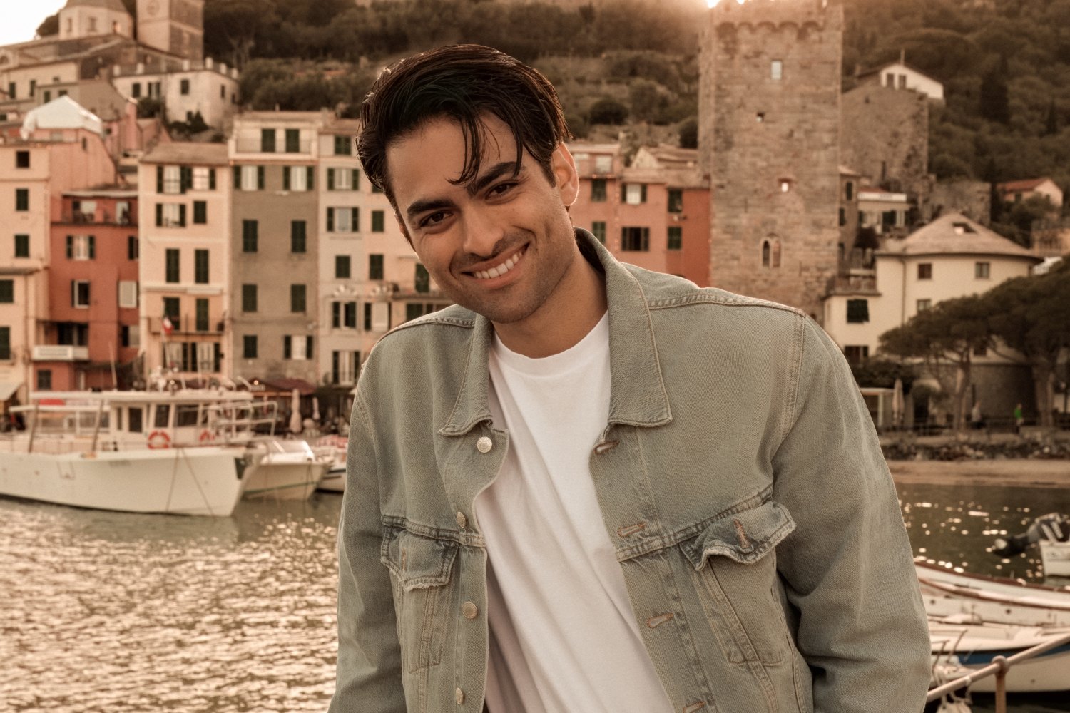 Ο Matteo Bocelli δίνει νέα πνοή στον ιταλικό ρομαντισμό με το άλμπουμ «Falling In Love»