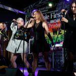 Ρωσία: Πολυετείς ποινές ερήμην σε μέλη των Pussy Riot για την αντιπολεμική δράση τους