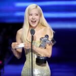 MTV VMA 2025: Η Rosé αφιέρωσε στον 16χρονο εαυτό της το βραβείο για το Τραγούδι της Χρονιάς