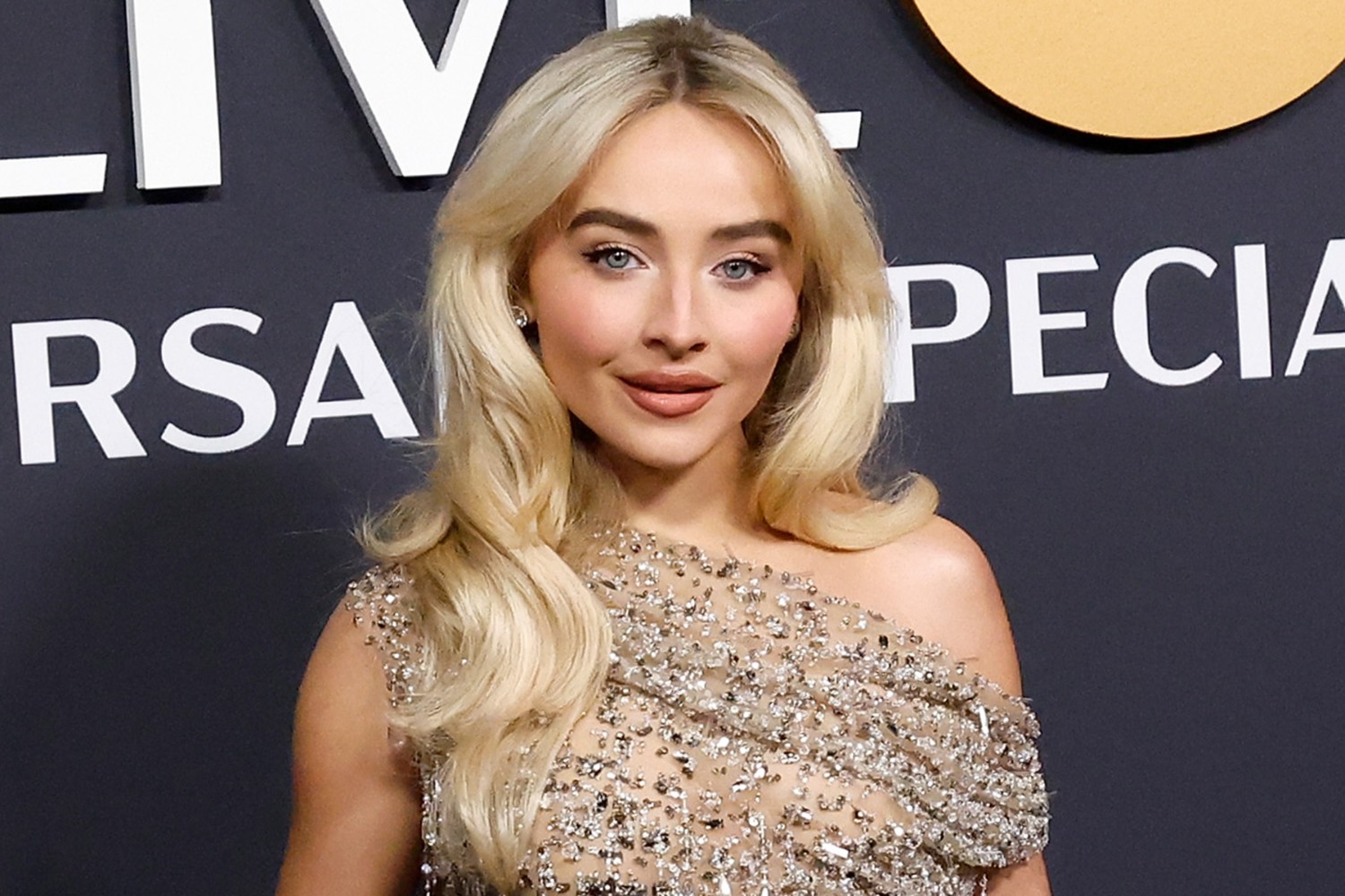 Sabrina Carpenter: Ο stalker που συνελήφθη στην οικία της προσβάλλει δικαστικά τα ασφαλιστικά μέτρα Sabrina Carpenter: Ο stalker που συνελήφθη στην οικία της προσβάλλει δικαστικά τα ασφαλιστικά μέτρα