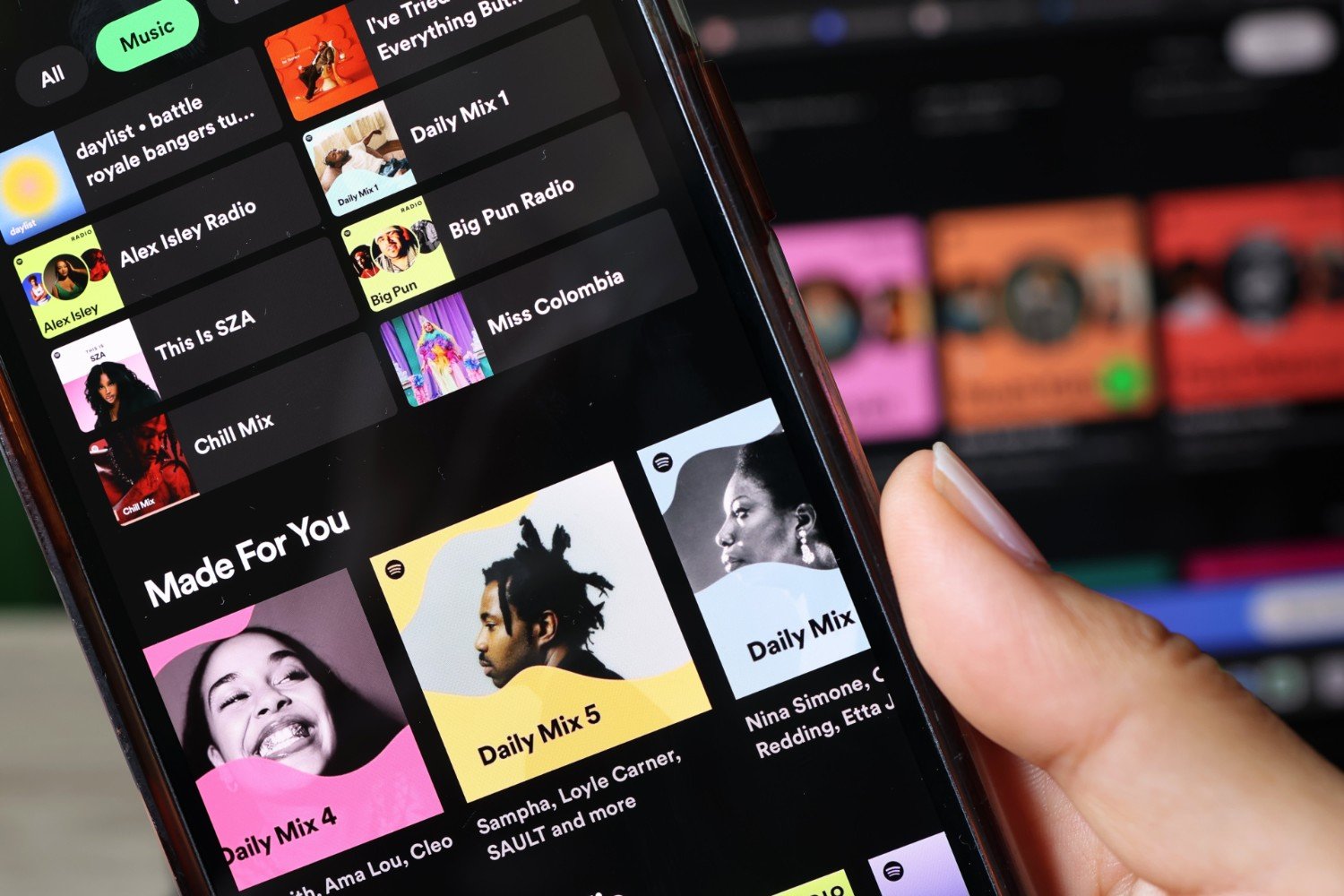 Το Spotify καταργεί τα Viral Charts και αλλάζει τον τρόπο ανάδειξης των τάσεων