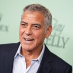 George Clooney: «Μου έβαλε τις φωνές ο Frank Sinatra» – Όταν ήταν σοφέρ και κοιμόταν σε καναπέδες