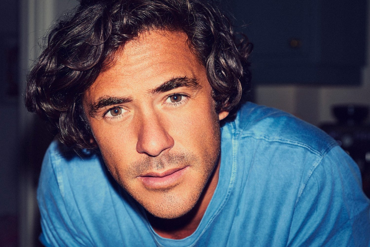Jack Savoretti: Κλείνει τους λογαριασμούς με το παρελθόν στο αφοπλιστικά ειλικρινές άλμπουμ «We Will Always Be The Way We Were»