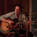 Jeremy Allen White: Ο Bruce Springsteen αποκτά νέα φωνή στο soundtrack του «Deliver Me From Nowhere»