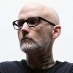 Moby: Σφοδρή επίθεση κατά της «διεφθαρμένης» και «σατανικής» κυβέρνησης του Donald Trump
