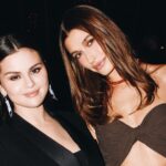 Η Selena Gomez ρίχνει τους τόνους απέναντι στη Hailey Bieber: «Αφήστε το κορίτσι ήσυχο»