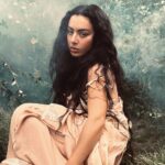 Charli XCX: Το soundtrack του «Ανεμοδαρμένα Ύψη» είναι σκοτεινό, αισθαντικό και απροσδόκητα προσωπικό