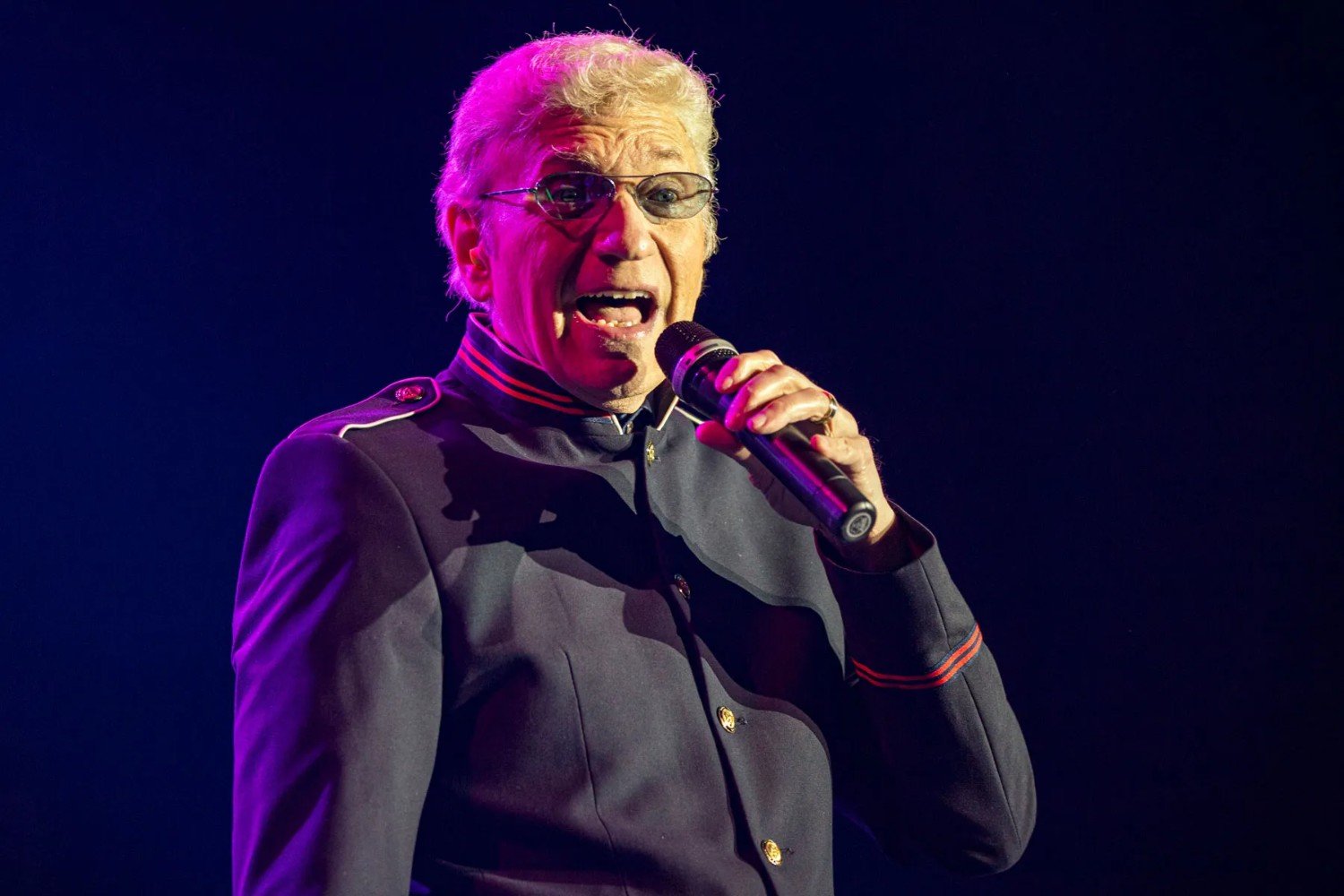 Ο Dennis DeYoung των Styx ξεσπά: «Πρέπει να είσαι ανίκανος ή νεκρός για να σε τιμήσει το Rock and Roll Hall of Fame»