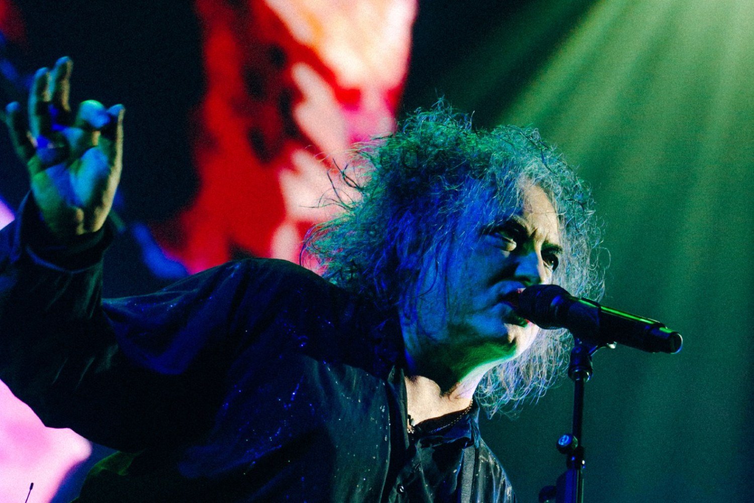 «Άρτος και θεάματα»: Γιατί ο Robert Smith των The Cure καταδικάζει το Halftime Show του Μουντιάλ