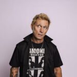 Ο Mike Dirnt των Green Day θυμάται τη στιγμή που είδε τον Cliff Burton των Metallica και έπαθε σοκ